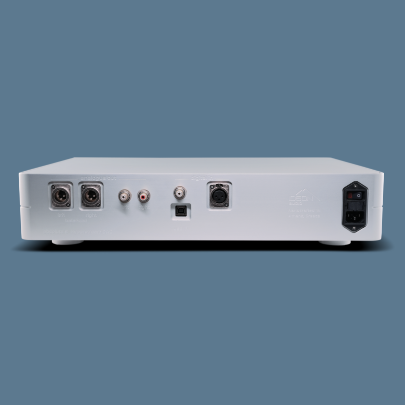 Ideon_Audio_Absolute_DAC_meta_edition_rear_01