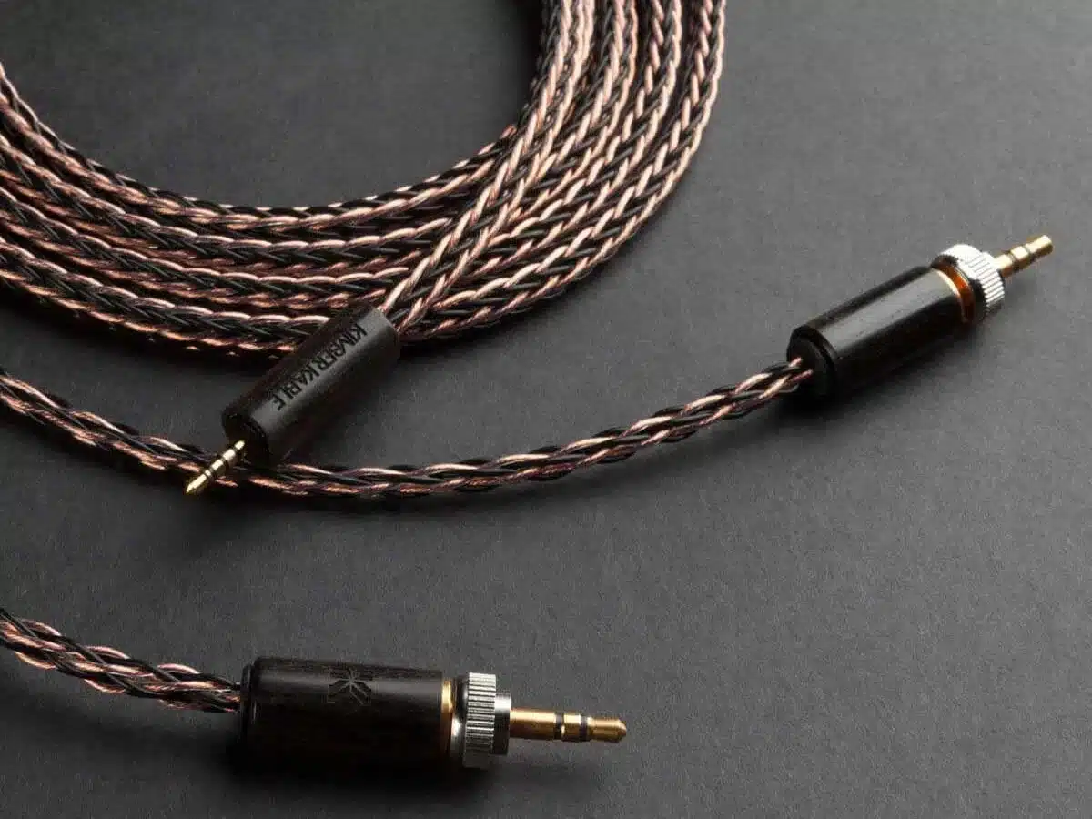High-End Streaming-Kette aufbauen: vier Beispiele von Oberklasse bis Referenz 11 Kimber Kable AXIOS CU – Kopfhörerkabel aus Kupfer